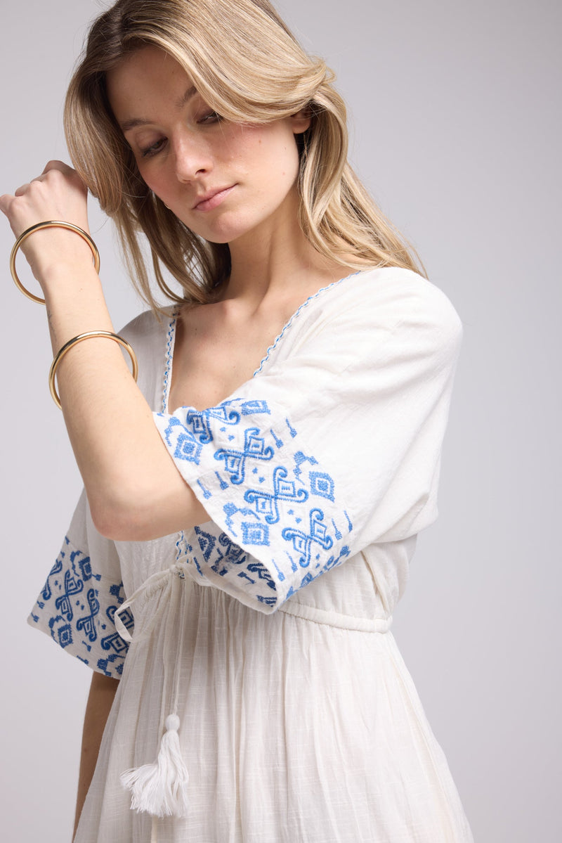 ROBE VEGAS/WHITE